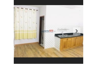 Bán nhà Kim Giang,ô ô,122 m 8 tầng thang máy, 90 tr/th, gara, 11,5 tỷ, C Bình 0372002356